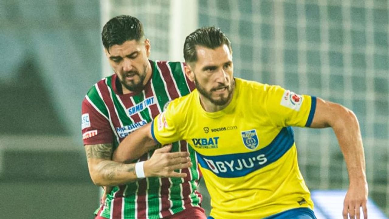 മുന്നിട്ട് നിന്ന ശേഷം തോല്വി, ബ്ലാസ്റ്റേഴ്സിന് നിരാശ; എടികെ പ്ലേ ഓഫില് മുന്നിട്ട് നിന്ന ശേഷം തോല്വി, ബ്ലാസ്റ്റേഴ്സിന് നിരാശ; എടികെ പ്ലേ ഓഫില്