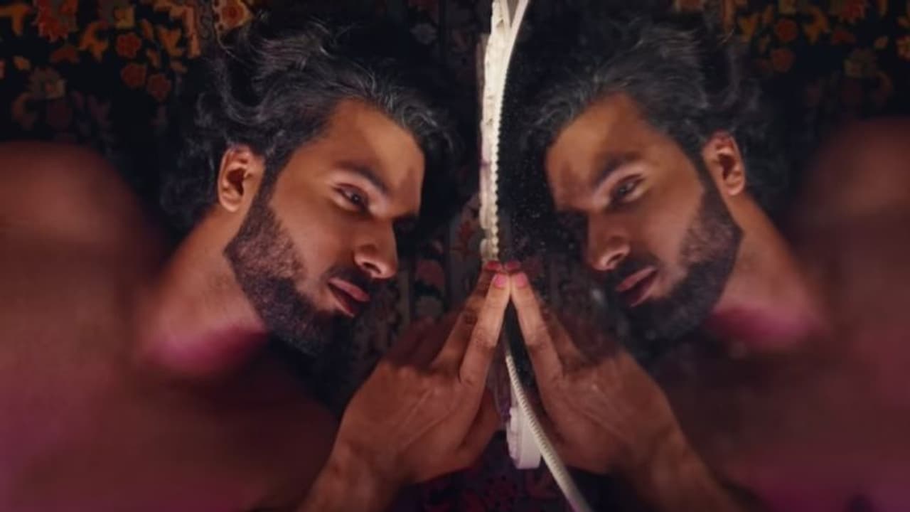 യുട്യൂബില്‍ ശ്രദ്ധ നേടി 'ഫേഡിംഗ് ഷേഡ്‍സ്'; വീഡിയോ