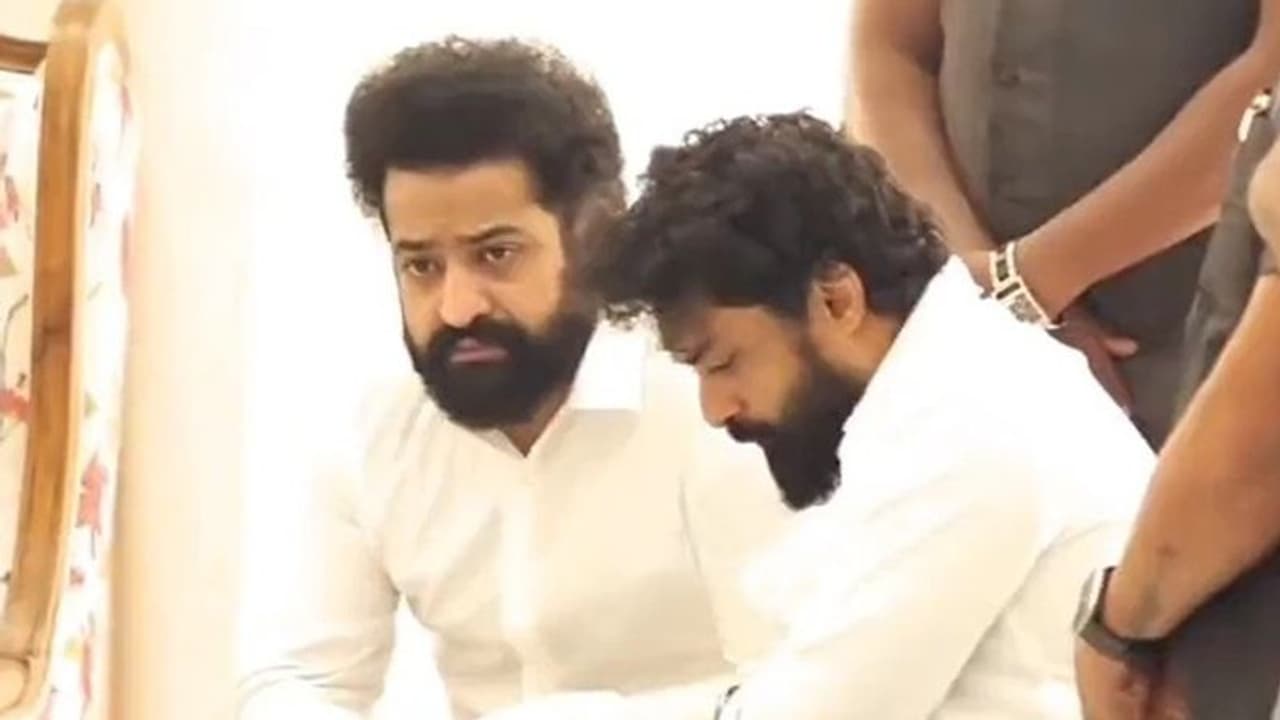 Nandamuri Taraka Ratna death: NTR Jr's emotional video from his late cousin's house goes viral Nandamuri Taraka Ratna death: NTR Jr's emotional video from his late cousin's house goes viral