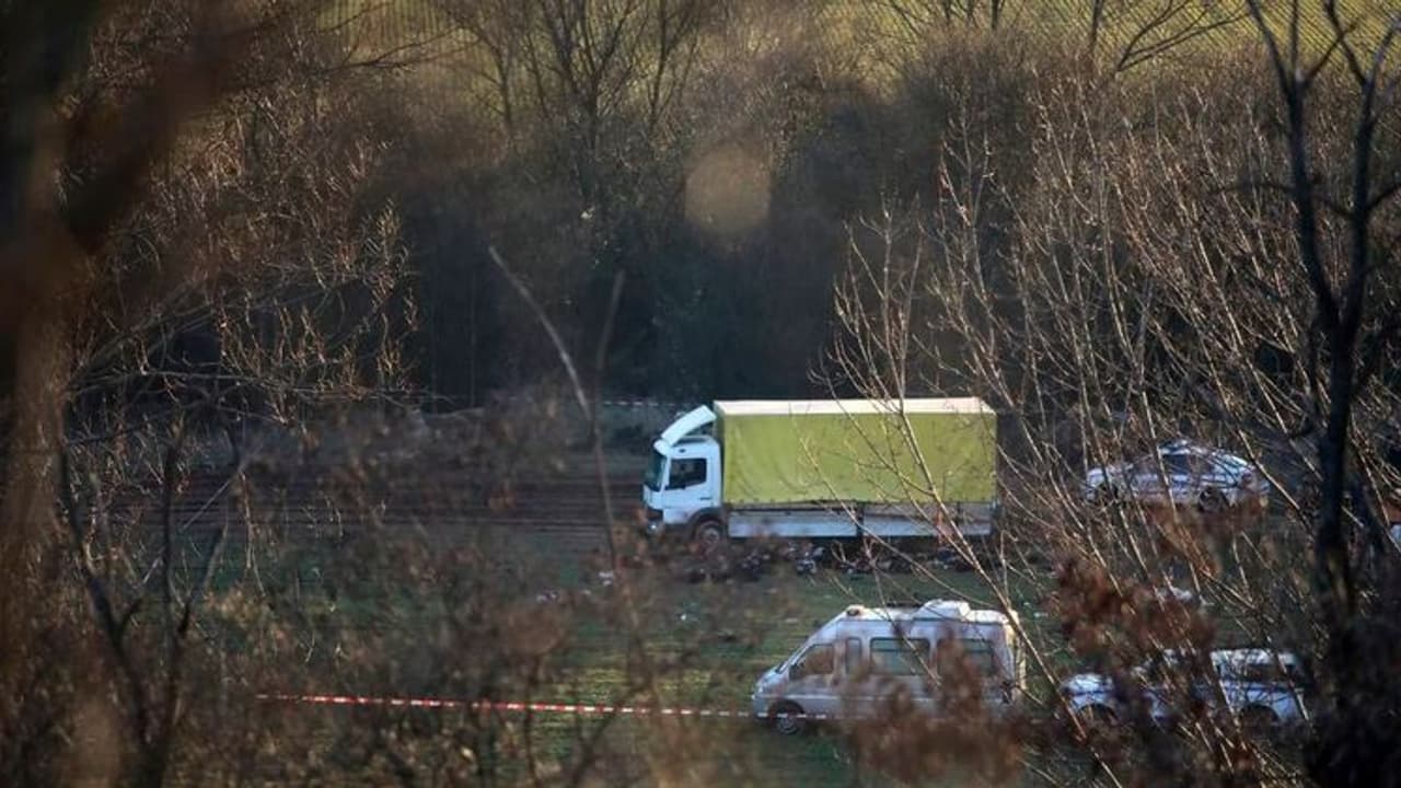 Afghan migrants: பல்கேரியா வந்த கண்டெய்னரில் 18 ஆப்கன் அகதிகள் சடலமாக மீட்பு