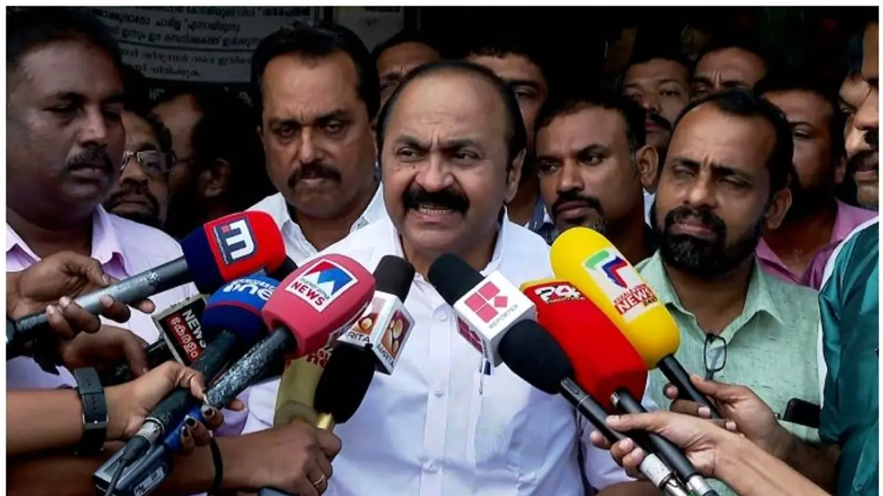 'മരണ വീട്ടിലെ കറുത്ത കൊടി പോലും അഴിപ്പിക്കുന്നു'; മുഖ്യമന്ത്രി പരിഹാസ പാത്രമാകുന്നുവെന്ന് വി ഡി സതീശന്‍