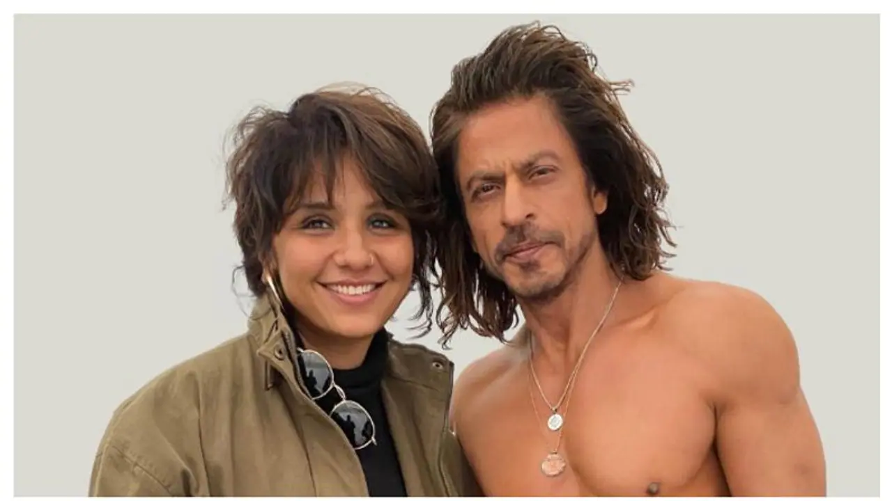 Pathaan: Makeup artist drops a never seen before picture with Shah Rukh Khan from sets
