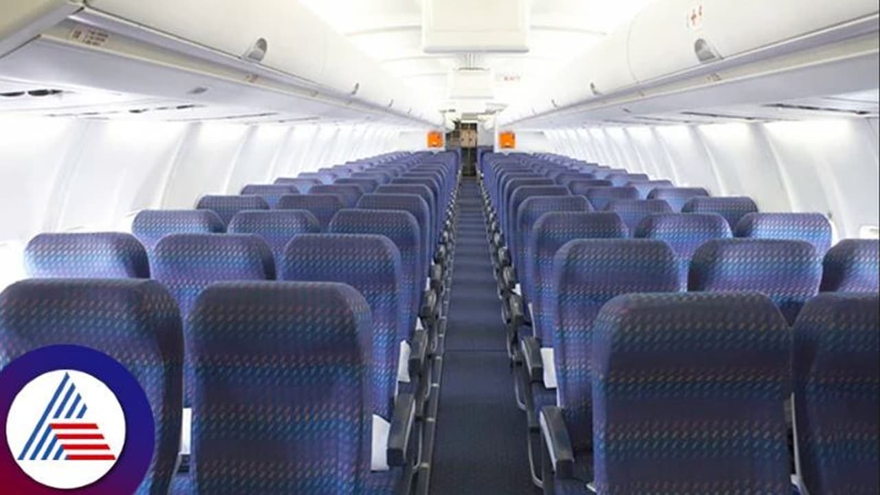 സ്പോട്ട് വിമാന നിരക്കുകൾ കുതിച്ചുയരുന്നു; ഗോ ഫസ്റ്റ് വിമാനങ്ങൾ റദ്ദാക്കിയതിൽ യാത്രക്കാർക്ക് തിരിച്ചടി സ്പോട്ട് വിമാന നിരക്കുകൾ കുതിച്ചുയരുന്നു; ഗോ ഫസ്റ്റ് വിമാനങ്ങൾ റദ്ദാക്കിയതിൽ യാത്രക്കാർക്ക് തിരിച്ചടി