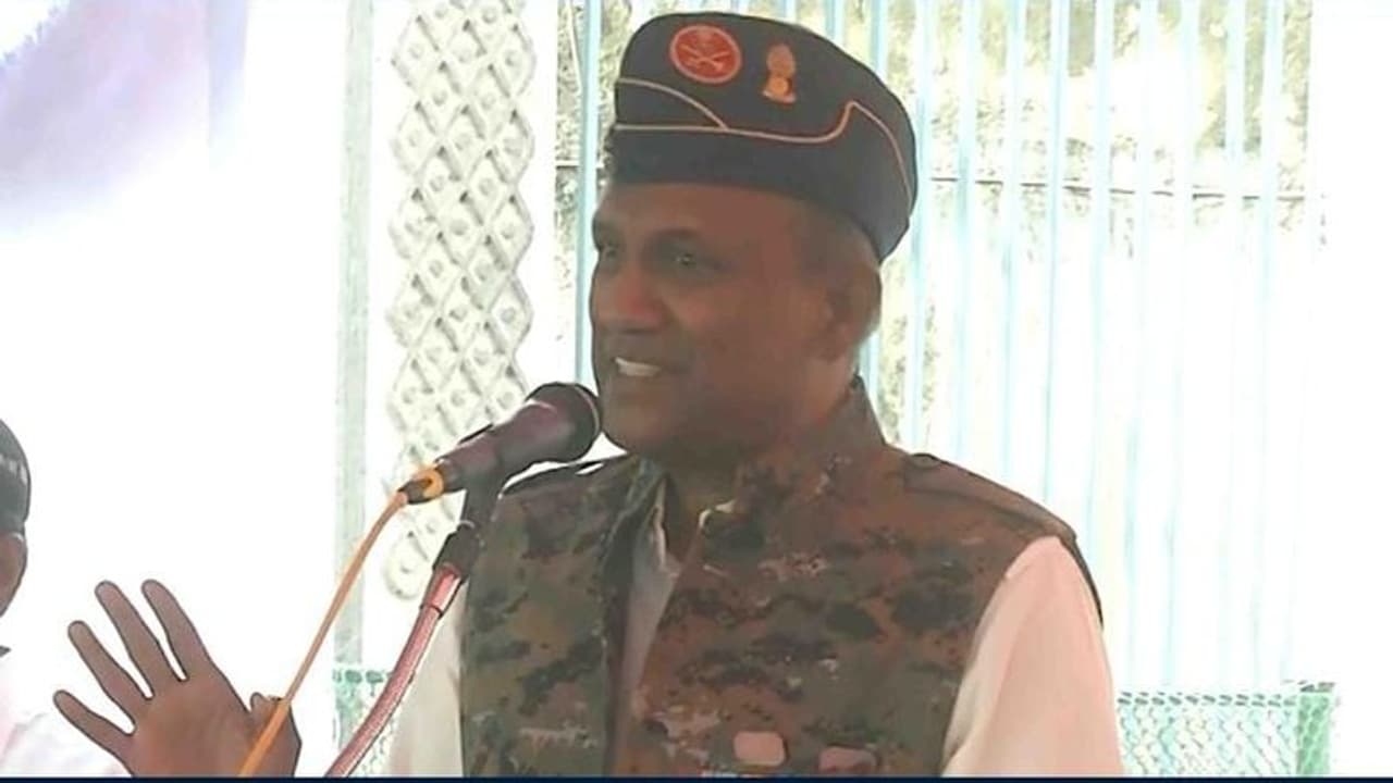 குண்டு வைப்போம் என மிரட்டிய பாஜக நிர்வாகி கர்னல் பாண்டியன்.! வழக்கு பதிவு கைது செய்ய களத்தில் இறங்கும் போலீஸ்