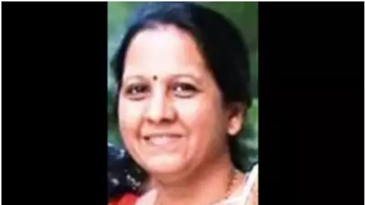 മാര്‍ക്ക് ലിസ്റ്റ് കിട്ടിയില്ല; ക്യാമ്പസിലെത്തി പ്രിന്‍സിപ്പാളിനെ പെട്രോള്‍ ഒഴിച്ച് തീകൊളുത്തി പൂർവ വിദ്യാർഥി