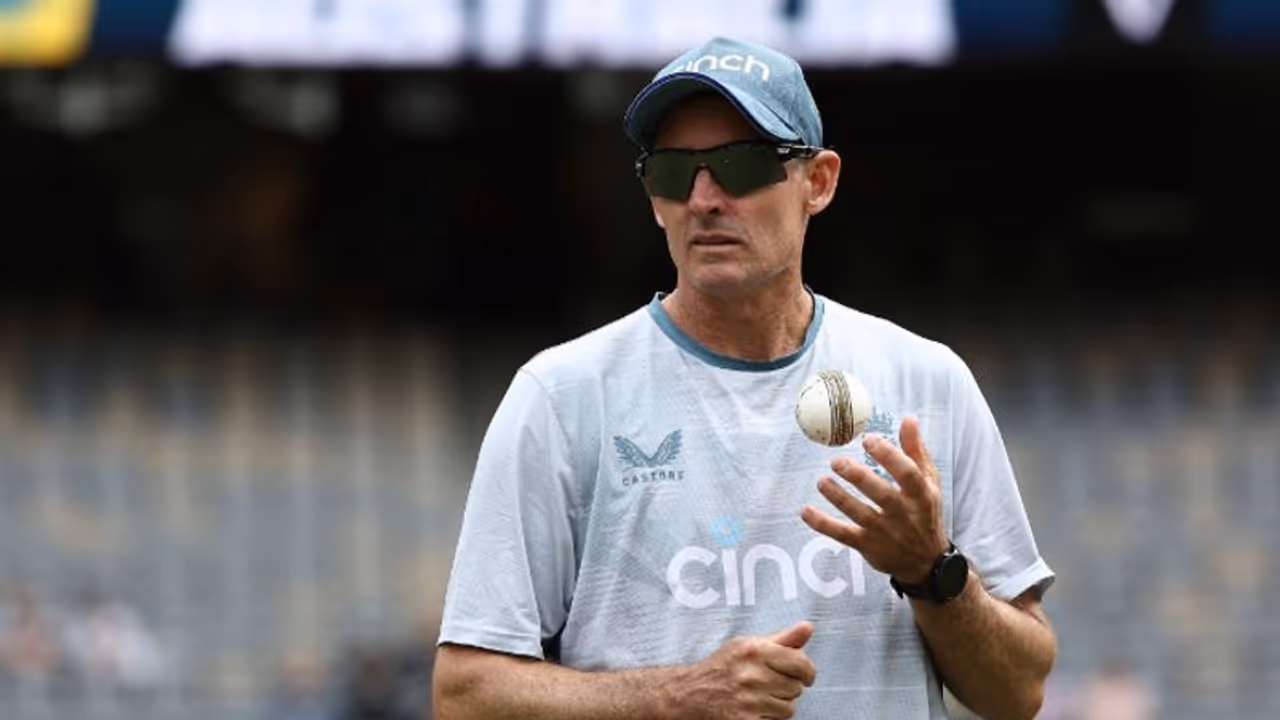 ഇന്ത്യക്കെതിരായ ബാറ്റിംഗ് പരാജയം; ഓസീസ് താരങ്ങളെ കടന്നാക്രമിച്ച് ഹസി, പഴി ട്വന്‍റി 20 ക്രിക്കറ്റിന് 