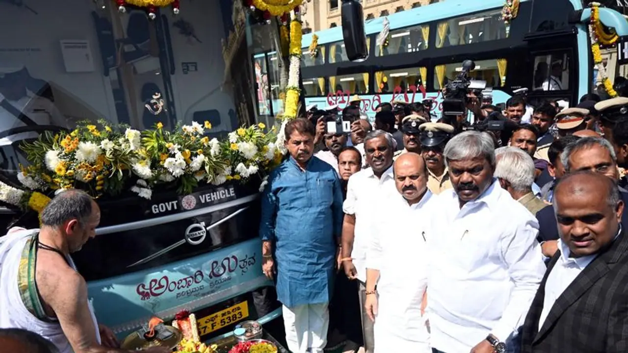 ಏ.1ರಿಂದ ಸ್ತ್ರೀ ನೌಕರರಿಗೆ ಉಚಿತ ಬಸ್ಪಾಸ್: ಸಿಎಂ ಬೊಮ್ಮಾಯಿ ಸೂಚನೆ ಏ.1ರಿಂದ ಸ್ತ್ರೀ ನೌಕರರಿಗೆ ಉಚಿತ ಬಸ್ಪಾಸ್: ಸಿಎಂ ಬೊಮ್ಮಾಯಿ ಸೂಚನೆ