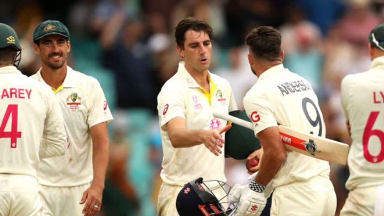 ഐസിസി ടെസ്റ്റ് റാങ്കിംഗ്: ബൗളര്മാരില് 5 വര്ഷത്തിനുശേഷം ഒന്നാം റാങ്കിന് പുതിയ അവകാശി; അശ്വിന് രണ്ടാമത് ഐസിസി ടെസ്റ്റ് റാങ്കിംഗ്: ബൗളര്മാരില് 5 വര്ഷത്തിനുശേഷം ഒന്നാം റാങ്കിന് പുതിയ അവകാശി; അശ്വിന് രണ്ടാമത്