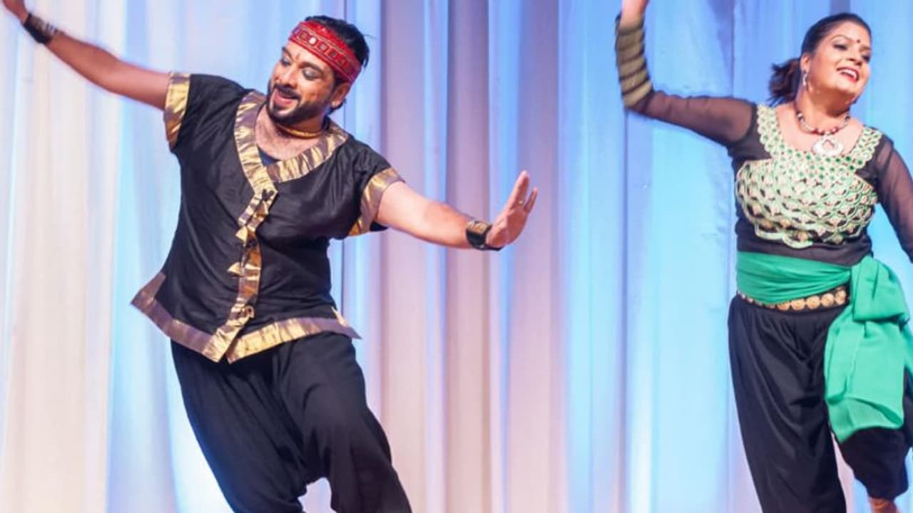 'അവര് എന്തൊരു പെര്ഫോര്മറായിരുന്നു', സുബി സുരേഷിനൊപ്പം നൃത്തം ചെയ്തതിനെ കുറിച്ച് വിനീത് 'അവര് എന്തൊരു പെര്ഫോര്മറായിരുന്നു', സുബി സുരേഷിനൊപ്പം നൃത്തം ചെയ്തതിനെ കുറിച്ച് വിനീത്