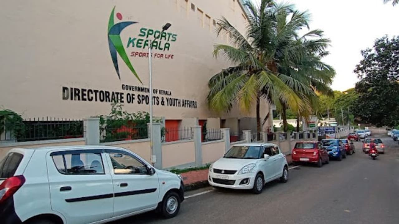 വിദ്യാര്‍ഥികള്‍ക്ക് യോ യോ ടെസ്റ്റ് വരെ, നടത്താനായി ഫിറ്റ്‌നസ് ബസുകള്‍! ക്യാംപെയ്‌ന് നാളെ തുടക്കം 