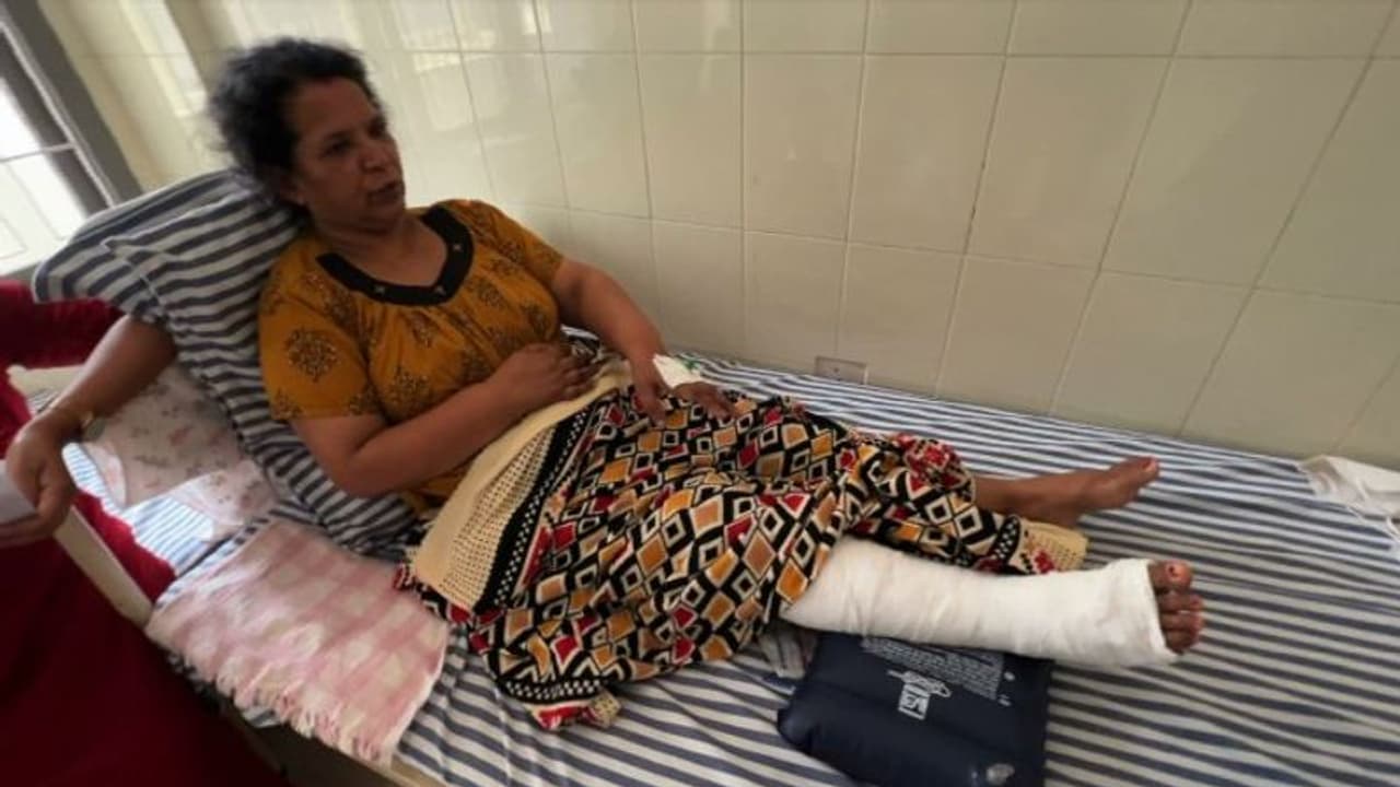 കാലു മാറി ശസ്ത്രക്രിയ: ആശുപത്രിയുടെ വിശദീകരണം തള്ളി കുടുംബം, രേഖകളിൽ തിരിമറി നടത്തിയെന്നും ആരോപണം 