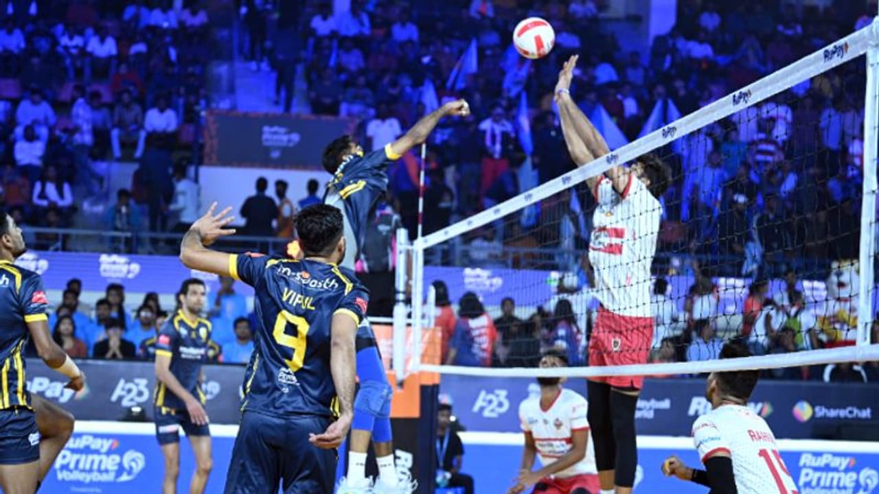 പ്രൈം വോളിബോള്‍ ആവേശം ഇനി കൊച്ചിയില്‍! ടിക്കറ്റ് നിരക്ക് അറിയാം, കൊച്ചി ബ്ലൂ സ്പൈക്കേഴ്സിന് നിര്‍ണായകം