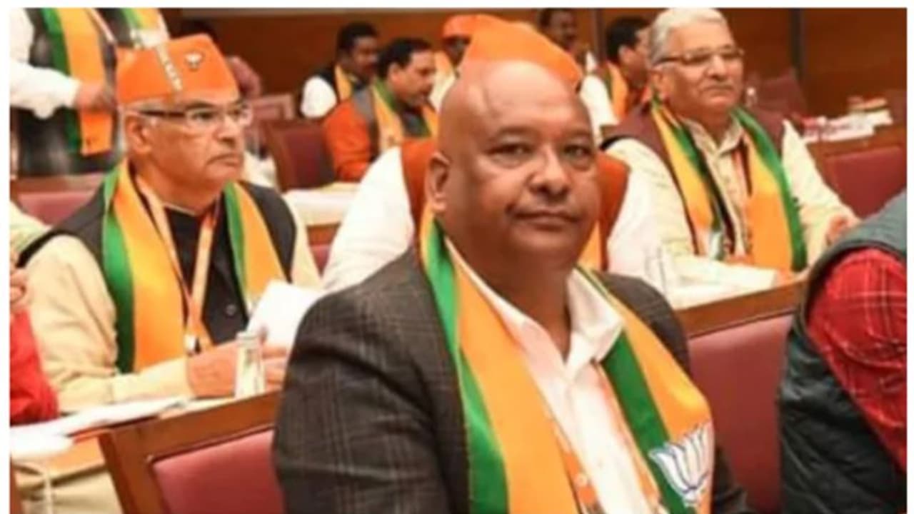 'ബീഫ് കഴിക്കും, പശുവിറച്ചിയും പന്നിയിറച്ചിയും വാങ്ങാൻ കിട്ടും'; തടയാനാവില്ലെന്ന് ബിജെപി മേഘാലയ അധ്യക്ഷൻ 'ബീഫ് കഴിക്കും, പശുവിറച്ചിയും പന്നിയിറച്ചിയും വാങ്ങാൻ കിട്ടും'; തടയാനാവില്ലെന്ന് ബിജെപി മേഘാലയ അധ്യക്ഷൻ