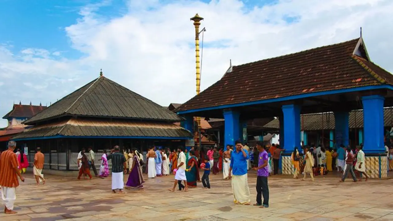 Kerala: Chottanikkara Devi temple and the tradition of healing illness