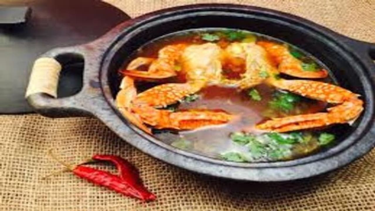 சளி, இருமலால் தொல்லையா? அப்போ நண்டு ரசம் செய்து சாப்பிடுங்க! சளி, இருமலால் தொல்லையா? அப்போ நண்டு ரசம் செய்து சாப்பிடுங்க!