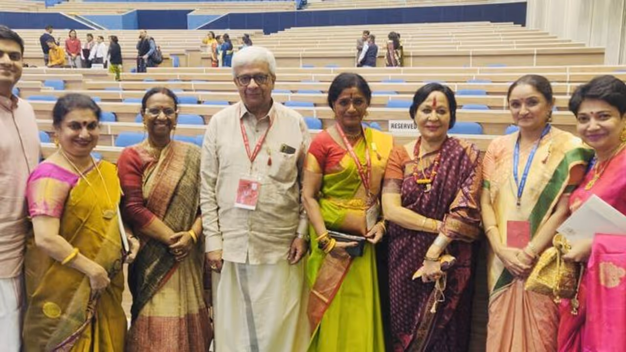 ஒய்.ஜி மகேந்திரனுக்கு சங்கீத நாடக அகாடமி விருது! ரசிகர்கள் பிரபலங்கள் வாழ்த்து! ஒய்.ஜி மகேந்திரனுக்கு சங்கீத நாடக அகாடமி விருது! ரசிகர்கள் பிரபலங்கள் வாழ்த்து!