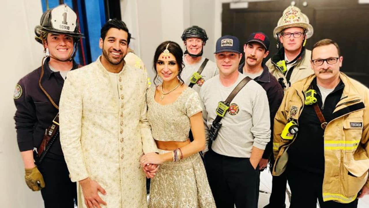 വധൂവരന്മാര് ലിഫ്റ്റില് കുടുങ്ങി; കാത്തിരുന്ന് വിവാഹ സത്ക്കാരത്തിനെത്തിയവര്! വധൂവരന്മാര് ലിഫ്റ്റില് കുടുങ്ങി; കാത്തിരുന്ന് വിവാഹ സത്ക്കാരത്തിനെത്തിയവര്!