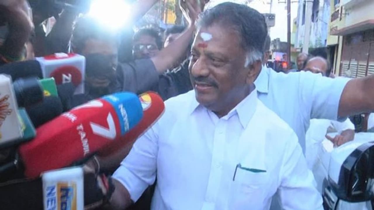 எடப்பாடியின் தாத்தா ஆரம்பித்த கட்சியல்ல அதிமுக ஓ.பி.எஸ். அதிரடி