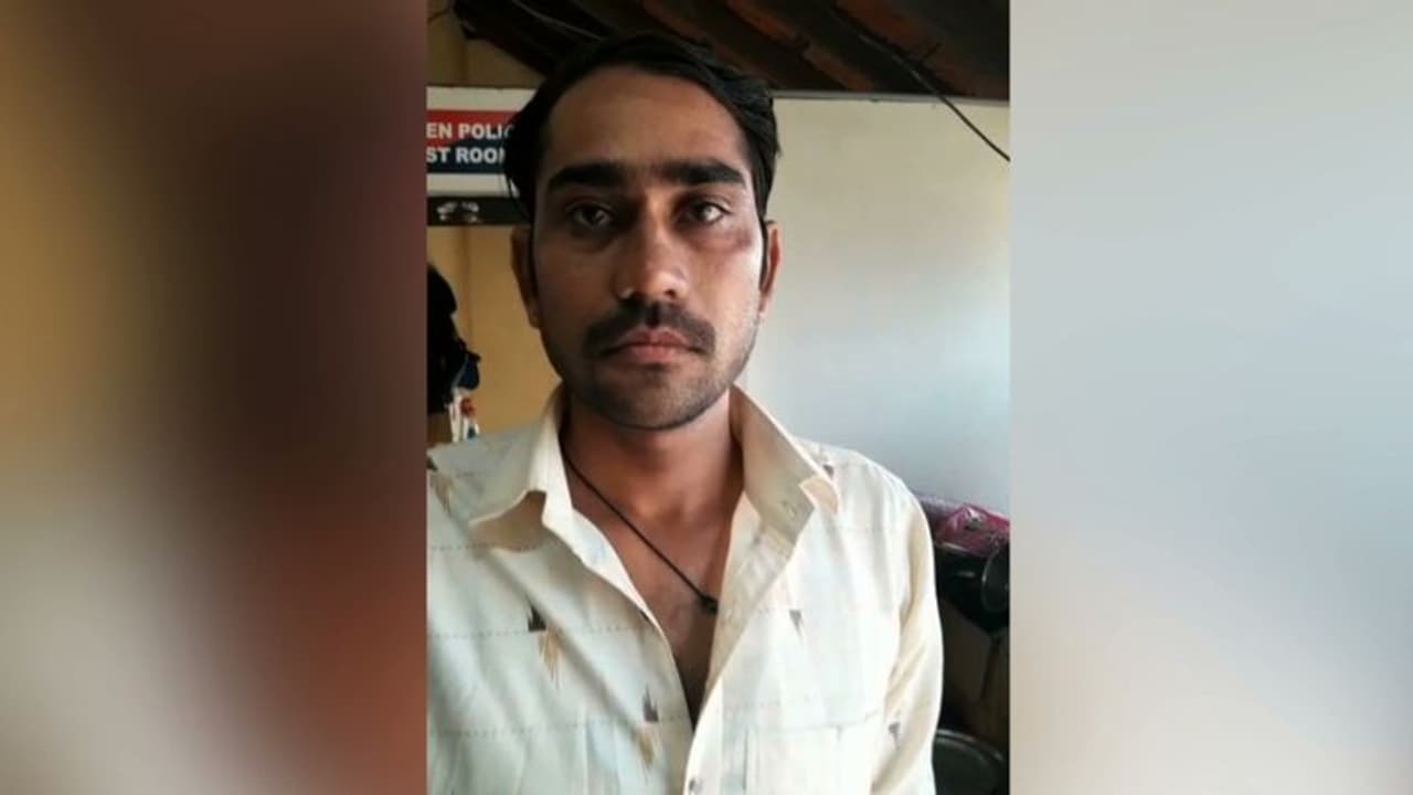 വ്യാജ ബോംബ്: ഭീഷണിക്ക് പ്രതി ഉപയോഗിച്ചത് സ്വന്തം ഫോൺ, 100 കിമീ യാത്ര ചെയ്ത് പൊലീസിന്റെ വലയിൽ ചാടി വ്യാജ ബോംബ്: ഭീഷണിക്ക് പ്രതി ഉപയോഗിച്ചത് സ്വന്തം ഫോൺ, 100 കിമീ യാത്ര ചെയ്ത് പൊലീസിന്റെ വലയിൽ ചാടി