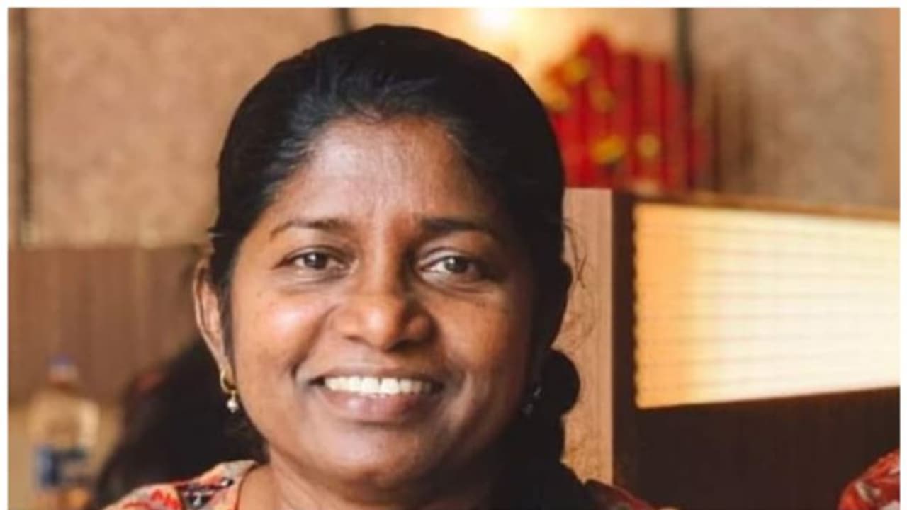 ഡോ. കെ ജെ റീന ആരോഗ്യ വകുപ്പ് ഡയറക്ടര് ഡോ. കെ ജെ റീന ആരോഗ്യ വകുപ്പ് ഡയറക്ടര്