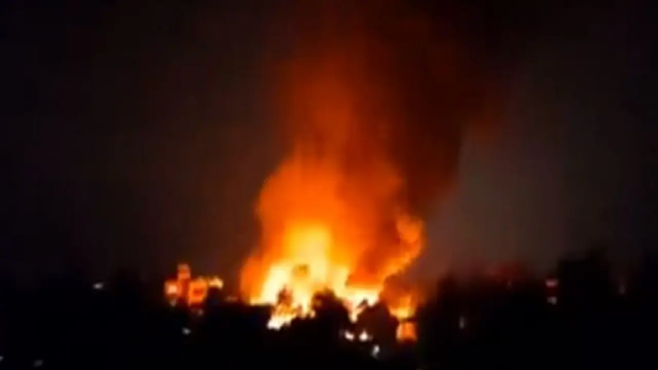 സ്കൂൾ കെട്ടിടത്തിലെ അഗ്നിബാധ മറച്ചുവച്ചു, മോക്ക്ഡ്രില്ലെന്ന് വിശദീകരണം, സ്കൂൾ അടച്ചു, പൊലീസ് അന്വേഷണം സ്കൂൾ കെട്ടിടത്തിലെ അഗ്നിബാധ മറച്ചുവച്ചു, മോക്ക്ഡ്രില്ലെന്ന് വിശദീകരണം, സ്കൂൾ അടച്ചു, പൊലീസ് അന്വേഷണം