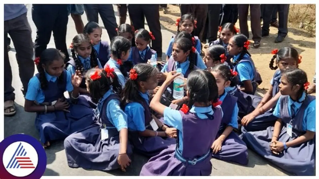 ಮಕ್ಕಳ ಭವಿಷ್ಯ ಉಜ್ವಲಗೊಳಿಸುವ ಶಿಕ್ಷಣ: ಶಾಸಕ ಮಕ್ಕಳ ಭವಿಷ್ಯ ಉಜ್ವಲಗೊಳಿಸುವ ಶಿಕ್ಷಣ: ಶಾಸಕ