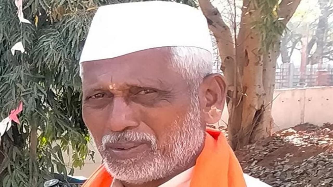 ಬೆಂಗಳೂರು: ವಿಷ ಸೇವಿಸಿದ್ದ ನಿವೃತ್ತ ಶಿಕ್ಷಕ ಚಿಕಿತ್ಸೆ ಫಲಿಸದೆ ಸಾವು ಬೆಂಗಳೂರು: ವಿಷ ಸೇವಿಸಿದ್ದ ನಿವೃತ್ತ ಶಿಕ್ಷಕ ಚಿಕಿತ್ಸೆ ಫಲಿಸದೆ ಸಾವು