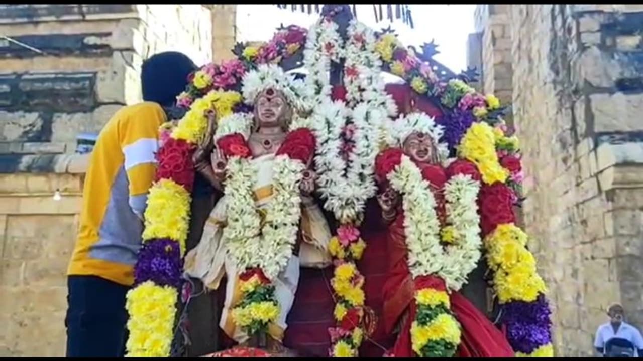 கங்கைகொண்ட சோழபுரம் பிரகதீஸ்வரர் ஆலயத்தில் கொயேற்றத்துடன் தொடங்கிய பிரமோற்சவம்