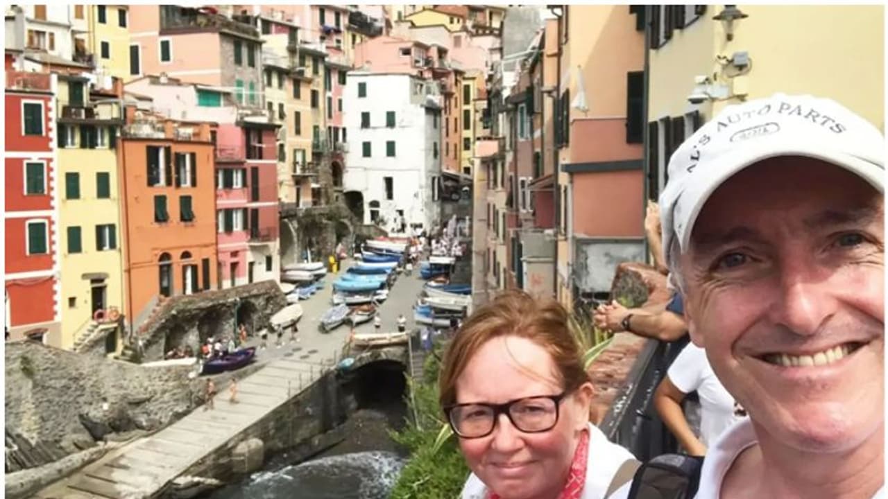 ലിസിയും ഭര്ത്താവും 6 വര്ഷം കൊണ്ട് സന്ദര്ശിച്ചത് 84 രാജ്യങ്ങള്; ചെലവായത് വിമാന ടിക്കറ്റ് ചാര്ജ്ജ് മാത്രം ലിസിയും ഭര്ത്താവും 6 വര്ഷം കൊണ്ട് സന്ദര്ശിച്ചത് 84 രാജ്യങ്ങള്; ചെലവായത് വിമാന ടിക്കറ്റ് ചാര്ജ്ജ് മാത്രം