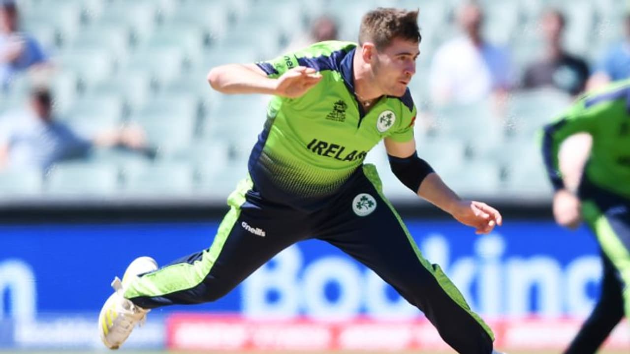 തലപുകഞ്ഞ് ഗുജറാത്ത് ടൈറ്റന്സ്; പുത്തന് വജ്രായുധം ഐപിഎല് കളിക്കുന്നത് സംശയത്തില് തലപുകഞ്ഞ് ഗുജറാത്ത് ടൈറ്റന്സ്; പുത്തന് വജ്രായുധം ഐപിഎല് കളിക്കുന്നത് സംശയത്തില്