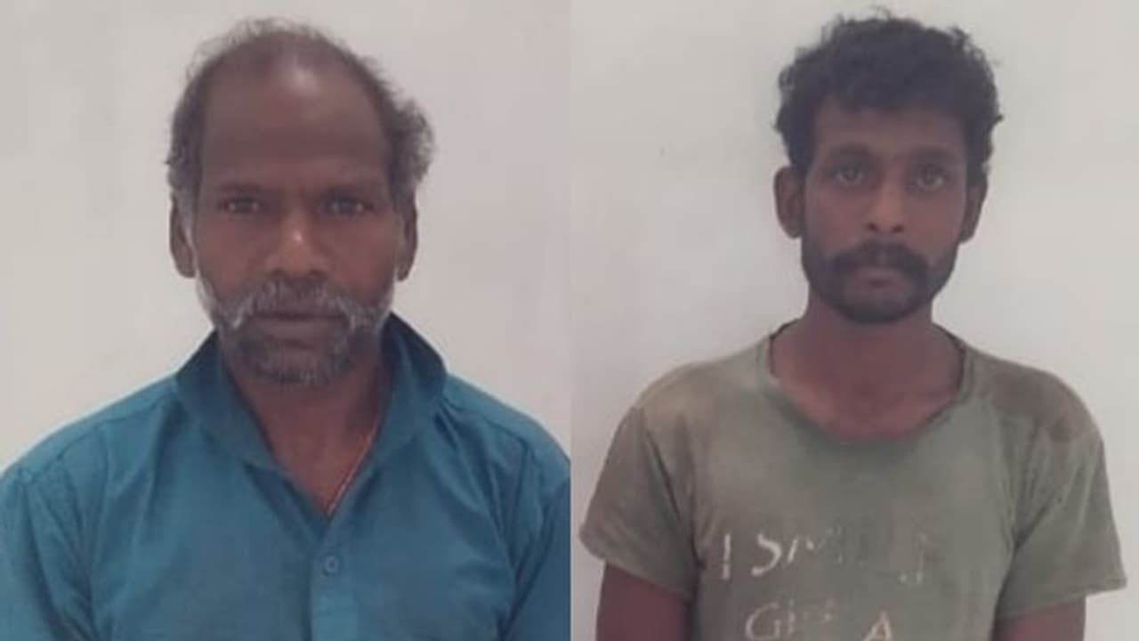 അടുപ്പിന് മുകളിൽ കെട്ടിത്തൂക്കിയ നിലയിൽ മാനിറച്ചി; അട്ടപ്പാടിയിൽ രണ്ട് പേർ വനം വകുപ്പിന്റെ പിടിയിൽ