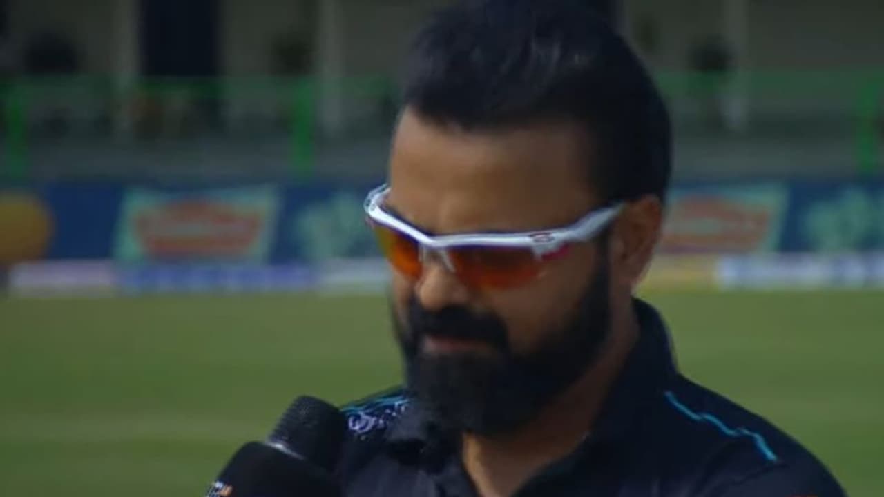 കര്ണാടക ബുള്ഡോസേഴ്സിനെതിരെ ടോസ് നേടി കേരള താരങ്ങള്, ബാറ്റിംഗ് തെരഞ്ഞെടുത്ത് കുഞ്ചാക്കോ ബോബൻ കര്ണാടക ബുള്ഡോസേഴ്സിനെതിരെ ടോസ് നേടി കേരള താരങ്ങള്, ബാറ്റിംഗ് തെരഞ്ഞെടുത്ത് കുഞ്ചാക്കോ ബോബൻ