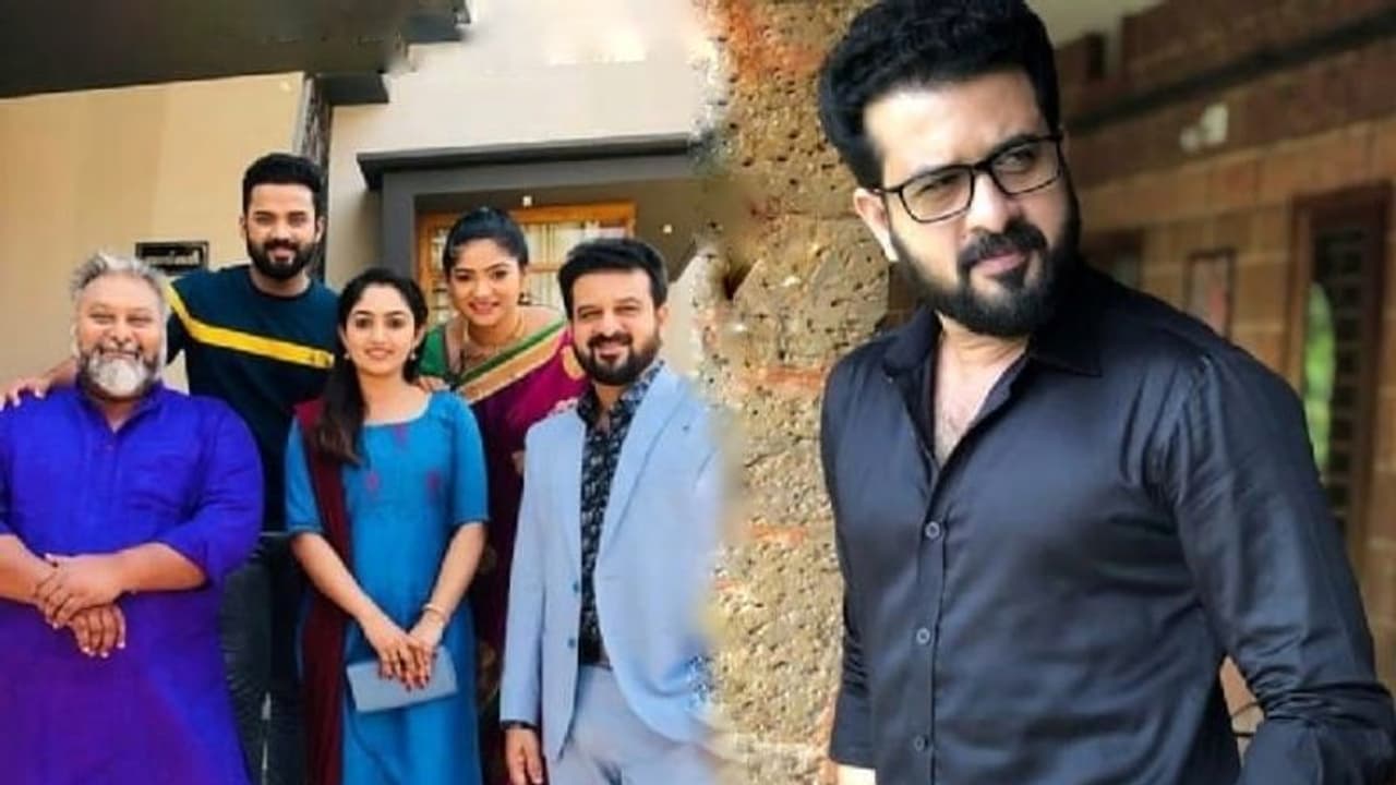 'അറയ്ക്കല്' കുടുംബത്തിനൊപ്പം; 'ഗീതാ ഗോവിന്ദം' സെറ്റില് നിന്ന് സാജന് സൂര്യ 'അറയ്ക്കല്' കുടുംബത്തിനൊപ്പം; 'ഗീതാ ഗോവിന്ദം' സെറ്റില് നിന്ന് സാജന് സൂര്യ