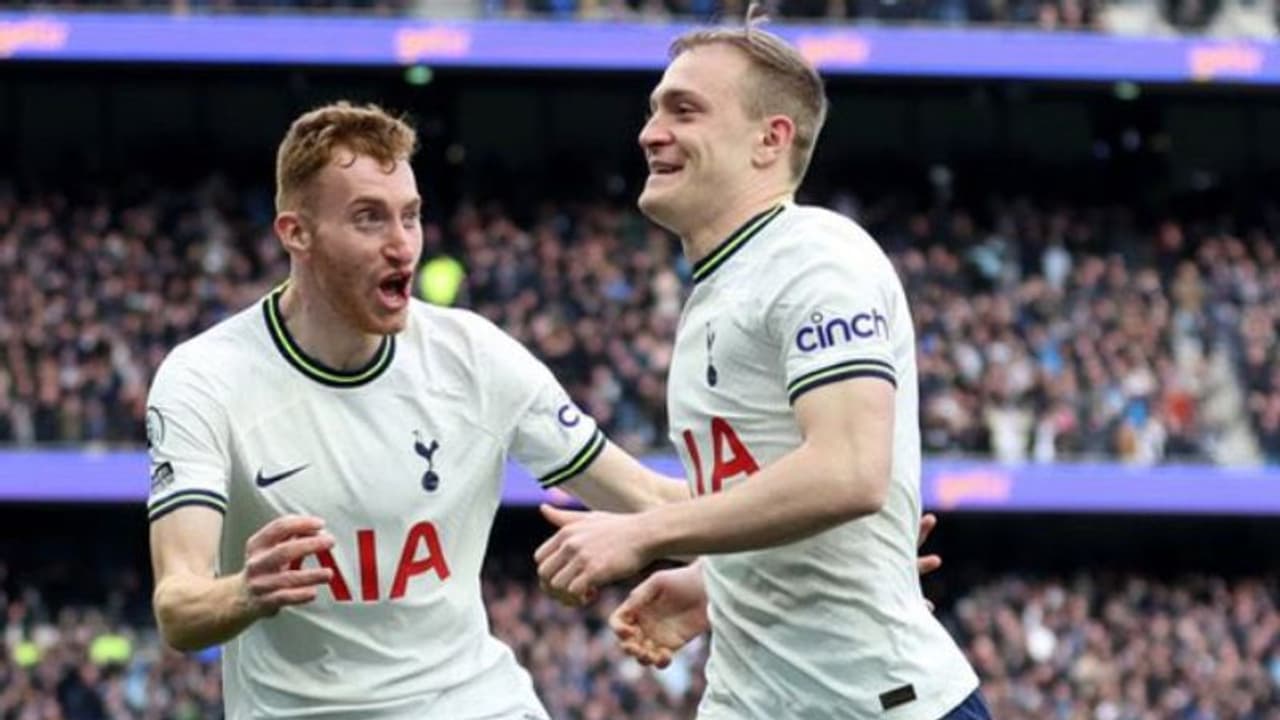 വെടിച്ചില്ല് ഗോളുമായി ഒളിവര് സ്കിപ്പ്! ലണ്ടന് ഡാര്ബിയില് ചെല്സിയെ തകര്ത്ത് ടോട്ടനം വീഡിയോ വെടിച്ചില്ല് ഗോളുമായി ഒളിവര് സ്കിപ്പ്! ലണ്ടന് ഡാര്ബിയില് ചെല്സിയെ തകര്ത്ത് ടോട്ടനം വീഡിയോ