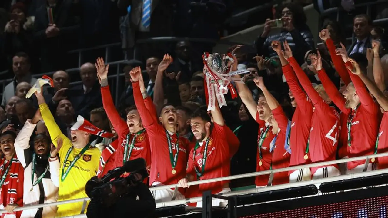 പ്രതാപം തിരിച്ചുപിടിക്കാന് മാഞ്ചസ്റ്റര് യുണൈറ്റഡ്! തിരിച്ചുവരവ് ഇംഗ്ലീഷ് കപ്പ് നേട്ടത്തോടെ, ന്യൂകാസില് വീണു പ്രതാപം തിരിച്ചുപിടിക്കാന് മാഞ്ചസ്റ്റര് യുണൈറ്റഡ്! തിരിച്ചുവരവ് ഇംഗ്ലീഷ് കപ്പ് നേട്ടത്തോടെ, ന്യൂകാസില് വീണു