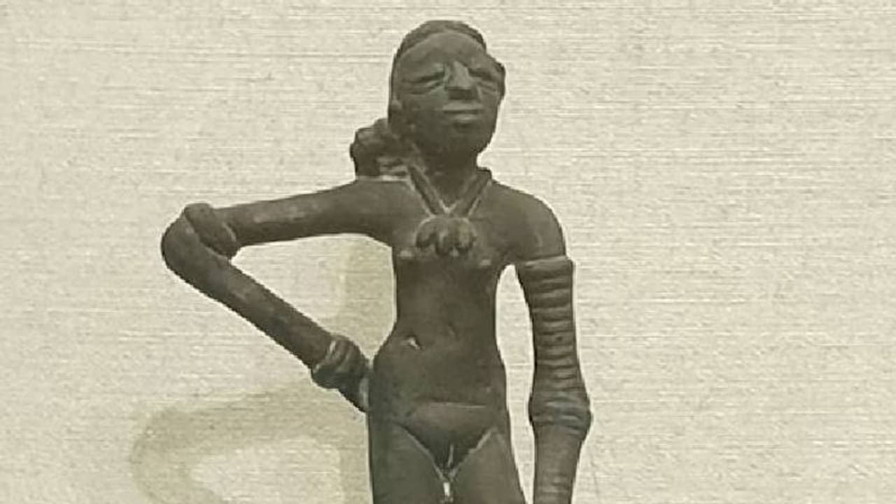 'നൃത്തം ചെയ്യുന്ന പെൺകുട്ടി' പ്രതിമ ഇങ്ങനെയാണെന്ന് കരുതിയേ ഇല്ല, ശ്രദ്ധേയമായി പോസ്റ്റ് 'നൃത്തം ചെയ്യുന്ന പെൺകുട്ടി' പ്രതിമ ഇങ്ങനെയാണെന്ന് കരുതിയേ ഇല്ല, ശ്രദ്ധേയമായി പോസ്റ്റ്