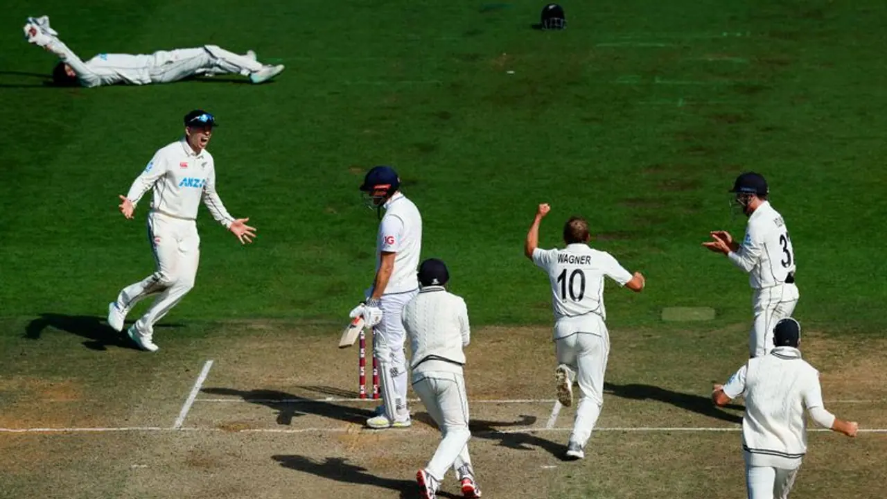 'GOOSEBUMPS' Twitter in shock as New Zealand pulls off success over England by a run in 2nd Test 'GOOSEBUMPS' Twitter in shock as New Zealand pulls off success over England by a run in 2nd Test