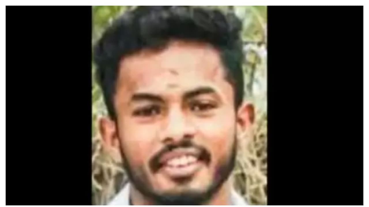 വ്യായാമത്തിന്റെ ഇടവേളയിൽ ഭക്ഷണം കഴിക്കുന്നതിനിടെ ബ്രഡ് തൊണ്ടയിൽ കുടുങ്ങി; ബോഡി ബിൽഡർക്ക് ദാരുണാന്ത്യം വ്യായാമത്തിന്റെ ഇടവേളയിൽ ഭക്ഷണം കഴിക്കുന്നതിനിടെ ബ്രഡ് തൊണ്ടയിൽ കുടുങ്ങി; ബോഡി ബിൽഡർക്ക് ദാരുണാന്ത്യം