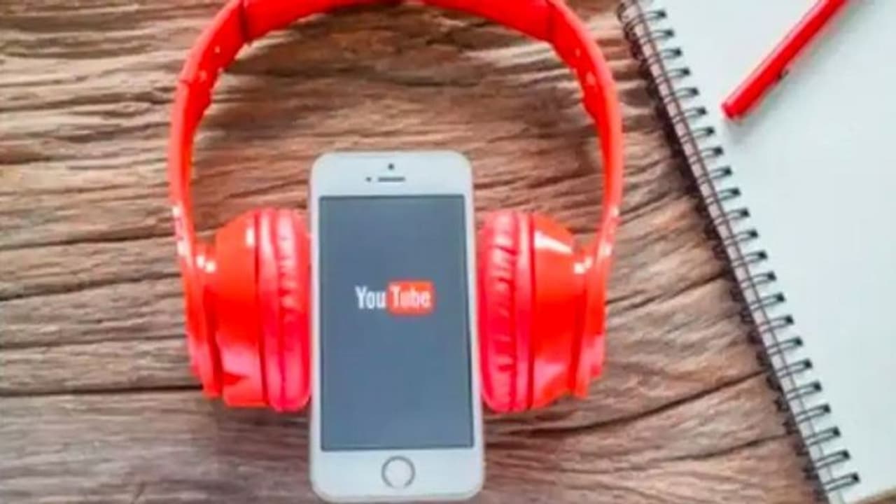 ఇప్పుడు మీకు ఇష్టమైన రేడియో స్టేషన్ని క్రియేట్ చేయండి.. కొత్త అప్డేట్తో యూట్యూబ్ మ్యూజిక్.. ఇప్పుడు మీకు ఇష్టమైన రేడియో స్టేషన్ని క్రియేట్ చేయండి.. కొత్త అప్డేట్తో యూట్యూబ్ మ్యూజిక్..