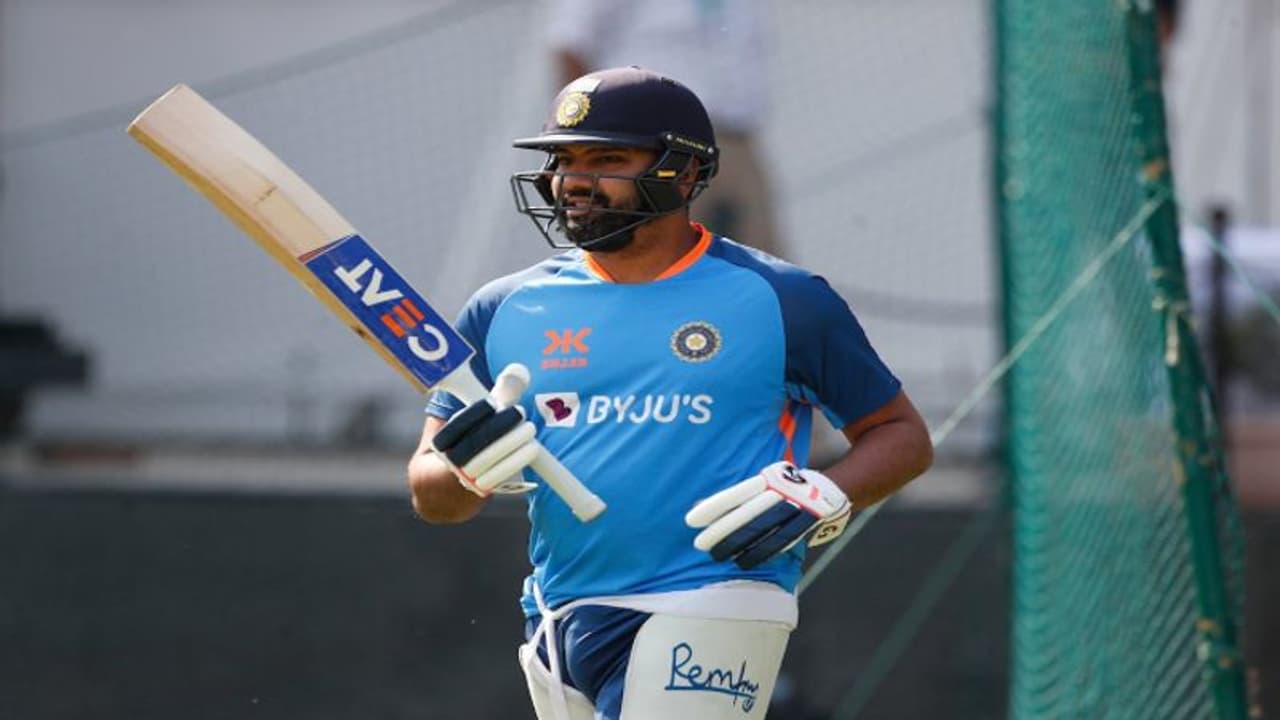 Indore Test: ಆಸೀಸ್ ಎದುರು ಟಾಸ್ ಗೆದ್ದ ಟೀಂ ಇಂಡಿಯಾ ಬ್ಯಾಟಿಂಗ್ ಆಯ್ಕೆ; 2 ಮಹತ್ವದ ಬದಲಾವಣೆ Indore Test: ಆಸೀಸ್ ಎದುರು ಟಾಸ್ ಗೆದ್ದ ಟೀಂ ಇಂಡಿಯಾ ಬ್ಯಾಟಿಂಗ್ ಆಯ್ಕೆ; 2 ಮಹತ್ವದ ಬದಲಾವಣೆ