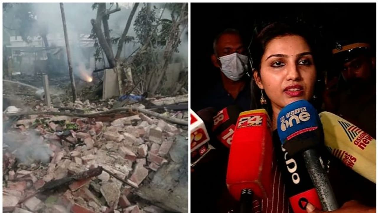 വരാപ്പുഴയില്‍ സ്ഫോടനമുണ്ടായത് അനധികൃത ശേഖരത്തില്‍; ഉണ്ടായിരുന്നത് പടക്കം വില്‍ക്കാനുള്ള ലൈസന്‍സ് മാത്രം