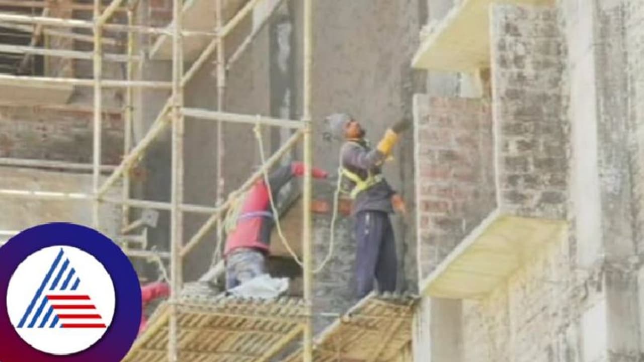 ಕೊಡಗು: ಸರ್ಕಾರದ ಸೌಲಭ್ಯ ದುರ್ಬಳಕೆಗಾಗಿ ಬೋಗಸ್ ಕಾರ್ಮಿಕ ಕಾರ್ಡು! ಕೊಡಗು: ಸರ್ಕಾರದ ಸೌಲಭ್ಯ ದುರ್ಬಳಕೆಗಾಗಿ ಬೋಗಸ್ ಕಾರ್ಮಿಕ ಕಾರ್ಡು!