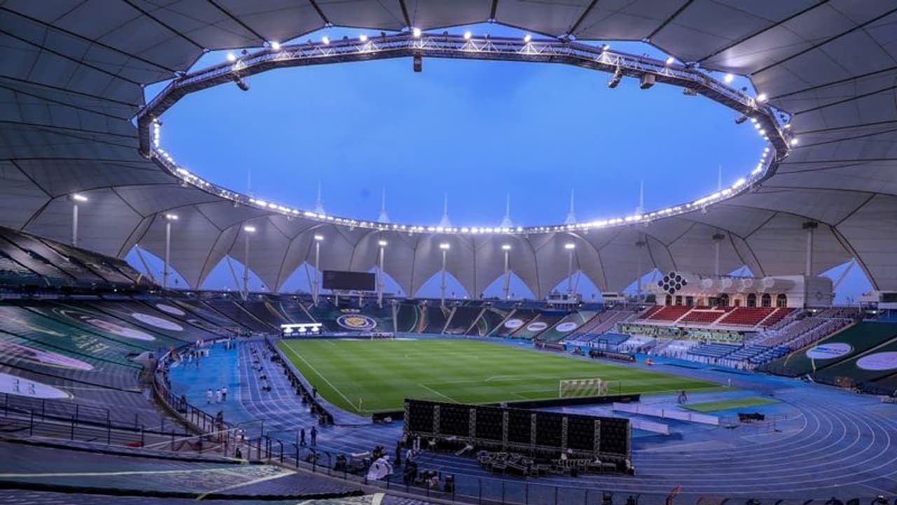 കേരളമില്ലെങ്കിലും ആവേശത്തിന് കുറവില്ല; സന്തോഷ് ട്രോഫി സെമി പോരാട്ടങ്ങള്ക്ക് നാളെ റിയാദിൽ തുടക്കം കേരളമില്ലെങ്കിലും ആവേശത്തിന് കുറവില്ല; സന്തോഷ് ട്രോഫി സെമി പോരാട്ടങ്ങള്ക്ക് നാളെ റിയാദിൽ തുടക്കം