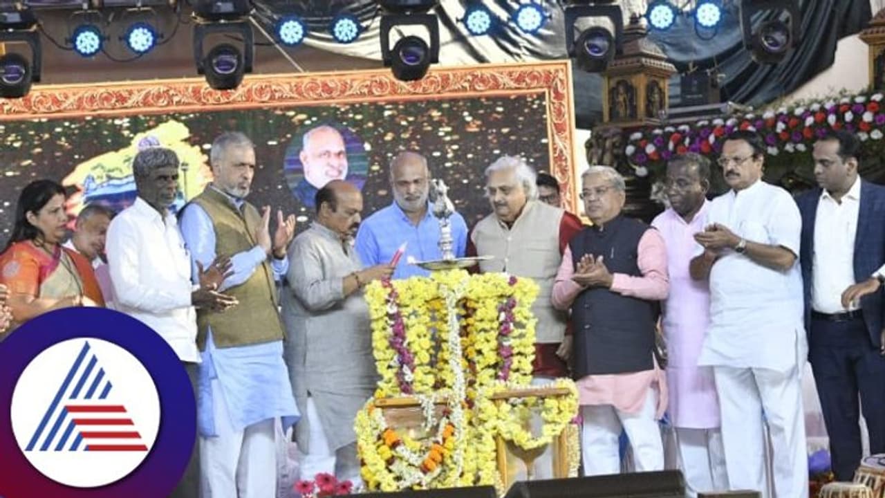 ಪಂಪನ ಕನಸಿನಂತೆ ಬನವಾಸಿ ಅಭಿವೃದ್ಧಿಗೆ ಬದ್ಧ: ಸಿಎಂ ಬಸವರಾಜ ಬೊಮ್ಮಾಯಿ ಪಂಪನ ಕನಸಿನಂತೆ ಬನವಾಸಿ ಅಭಿವೃದ್ಧಿಗೆ ಬದ್ಧ: ಸಿಎಂ ಬಸವರಾಜ ಬೊಮ್ಮಾಯಿ