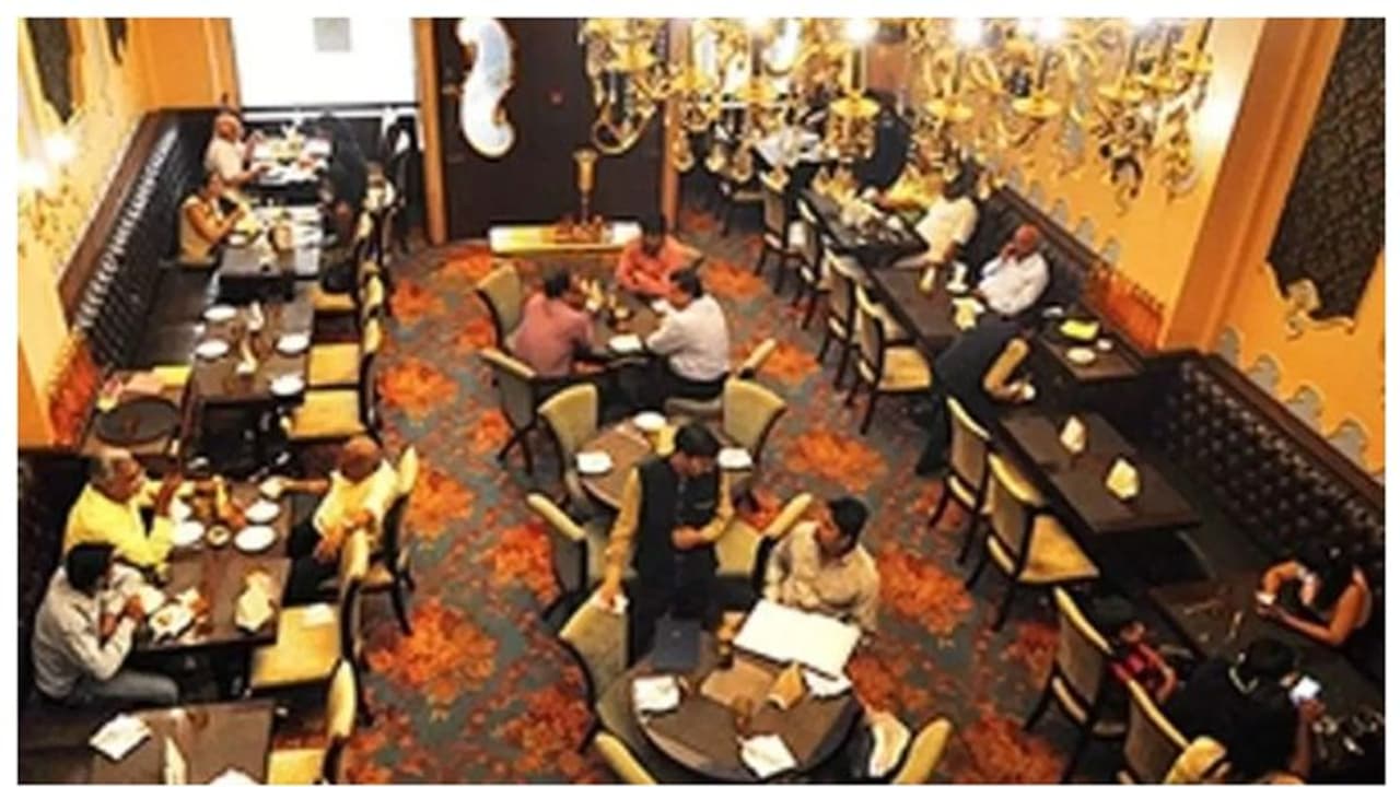 ഭക്ഷ്യസുരക്ഷ ഹെല്ത്ത് കാര്ഡ് എടുക്കാനുള്ള സമയപരിധി നീട്ടി ഭക്ഷ്യസുരക്ഷ ഹെല്ത്ത് കാര്ഡ് എടുക്കാനുള്ള സമയപരിധി നീട്ടി