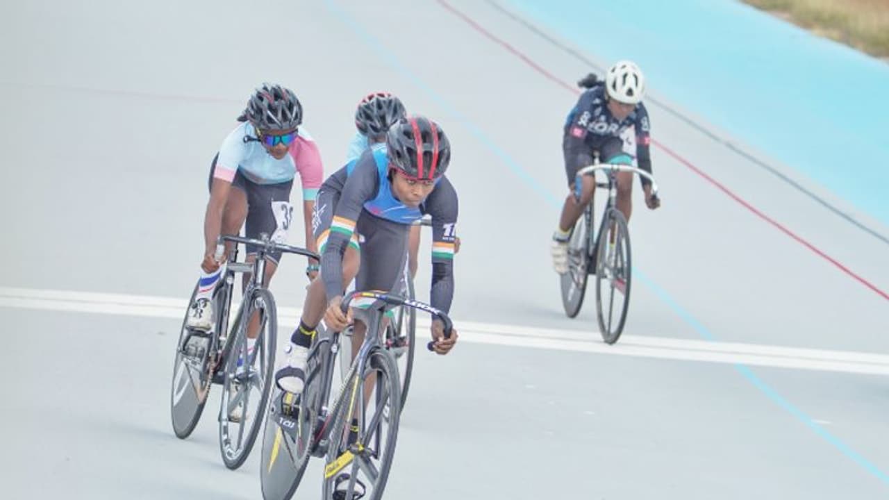 വിമൻസ് ലീഗ് സൈക്ലിംഗ് കേരളത്തിന് മികച്ച തുടക്കം വിമൻസ് ലീഗ് സൈക്ലിംഗ് കേരളത്തിന് മികച്ച തുടക്കം