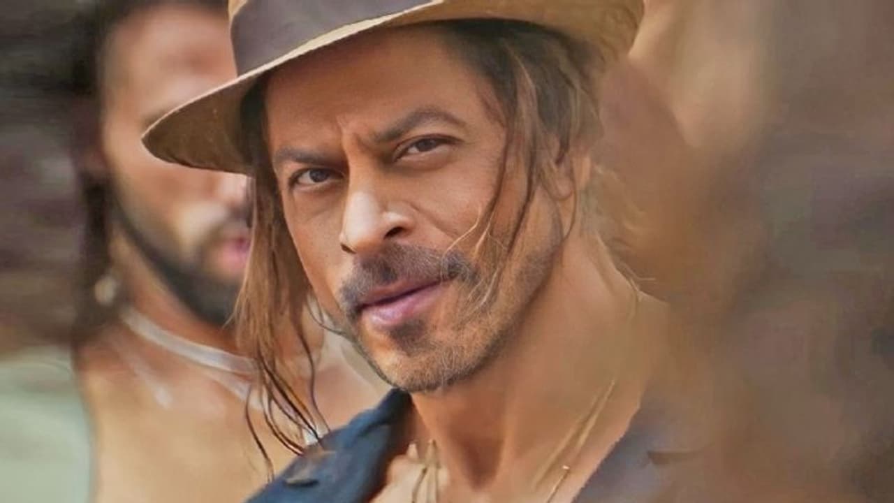 റിലീസ് ചെയ്തിട്ട് ഒരു മാസം, 'പഠാന്' ഇപ്പോഴും ആളുണ്ട്; ഇന്ത്യന്‍ ബോക്സ് ഓഫീസില്‍ നിന്ന് ഇതുവരെ നേടിയത്