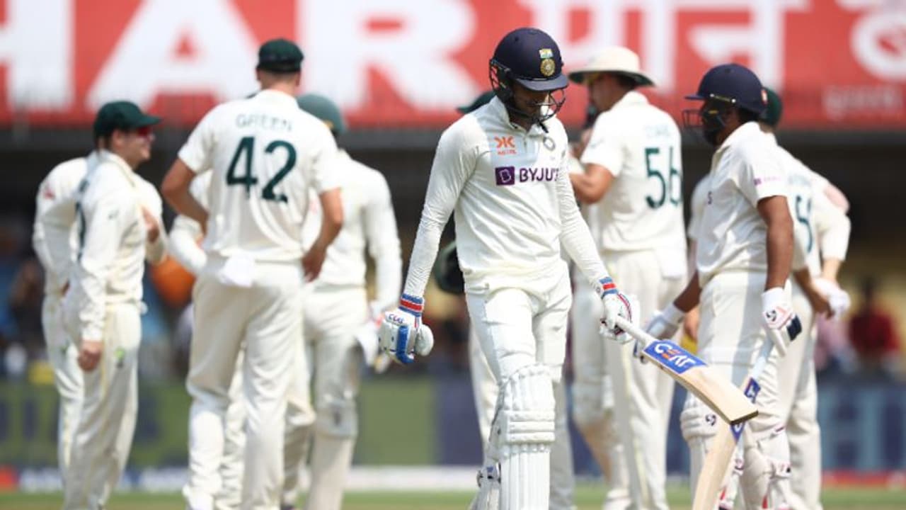 രണ്ട് ഇന്നിംഗ്സിലും 200ല് താഴെ സ്കോർ; ഇരട്ട നാണക്കേടിന്റെ പടുകുഴിയില് ടീം ഇന്ത്യ രണ്ട് ഇന്നിംഗ്സിലും 200ല് താഴെ സ്കോർ; ഇരട്ട നാണക്കേടിന്റെ പടുകുഴിയില് ടീം ഇന്ത്യ