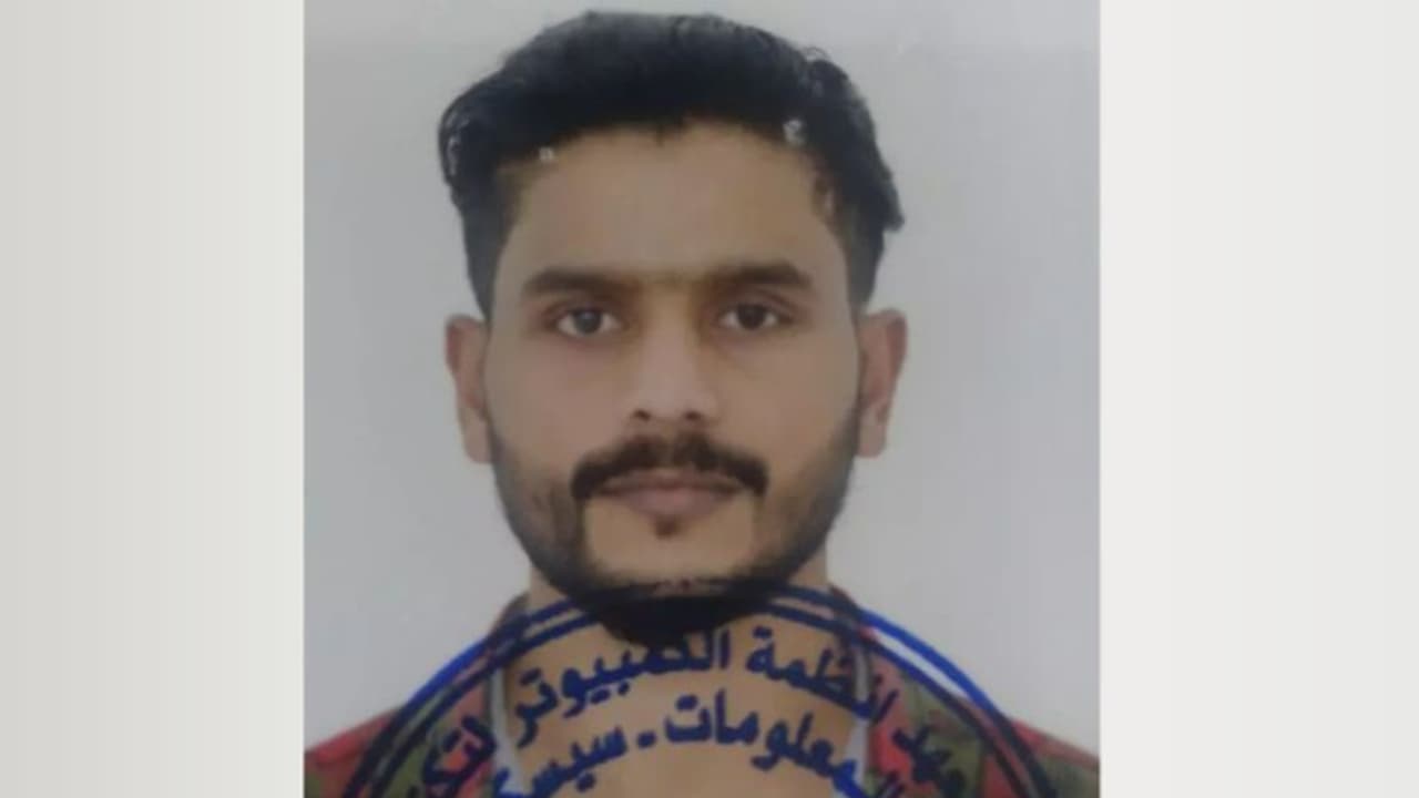 പ്രവാസി മലയാളി യുവാവ് ഹൃദയാഘാതം മൂലം മരിച്ചു പ്രവാസി മലയാളി യുവാവ് ഹൃദയാഘാതം മൂലം മരിച്ചു