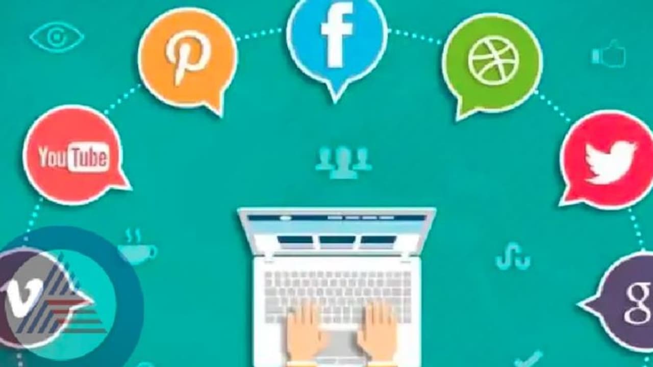 ಕೊಪ್ಪಳ: Social Media ದಲ್ಲಿ ಶಿಕ್ಷಕರ ರಾಜಕೀಯ ಬಣ್ಣ ಬಯಲು! ಕೊಪ್ಪಳ: Social Media ದಲ್ಲಿ ಶಿಕ್ಷಕರ ರಾಜಕೀಯ ಬಣ್ಣ ಬಯಲು!